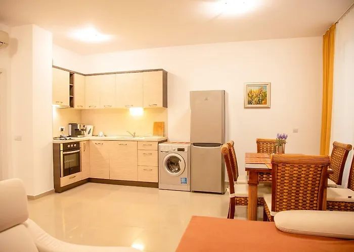 Sunset Vibes In - Breathtaking Views And Pool - By Flаt Manаger Apartman *