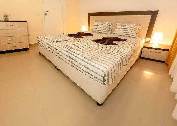 Sunset Vibes In - Breathtaking Views And Pool - By Flаt Manаger Apartman *